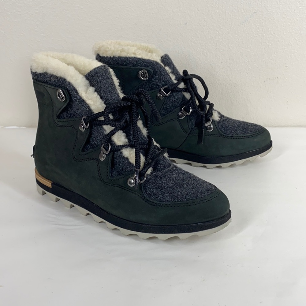 Sorel Sneakchic Alpine Winter Boots Lambs Fur 7